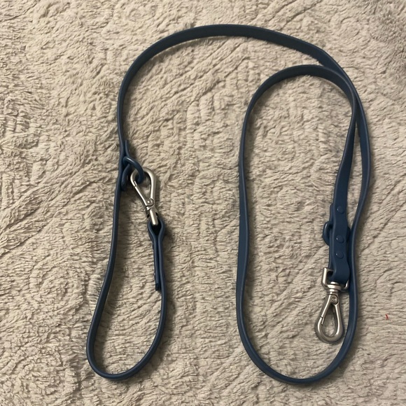 WILD ONE LEASH IN NAVY SMALL SIZE - Picture 2 of 5